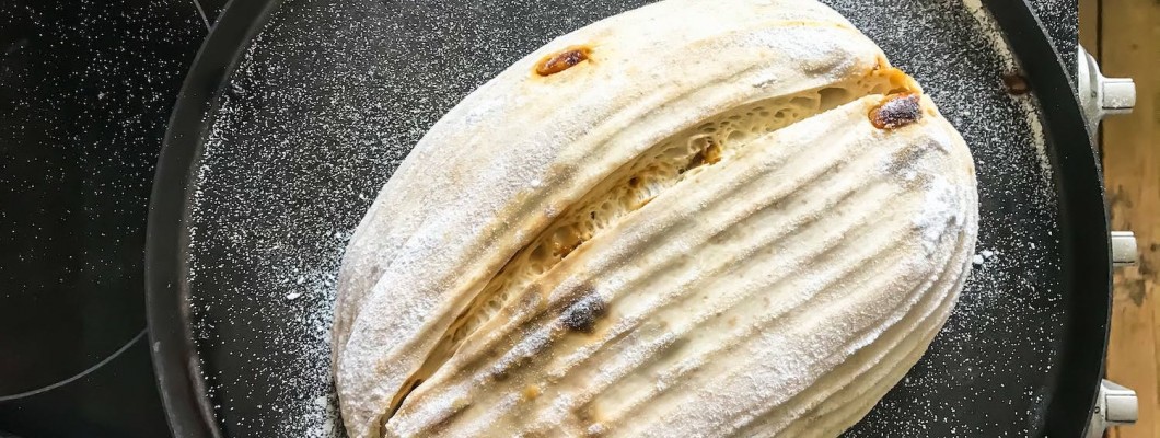 علت ایجاد برش بر روی خمیر نان: بررسی اهمیت و تاثیرات آن